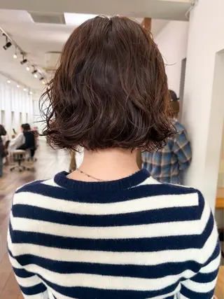 ミディアム パーマ ENIEN MAKE’S 立川所属・ミカ💫/パーマ/ 透明感カラーのヘアスタイル