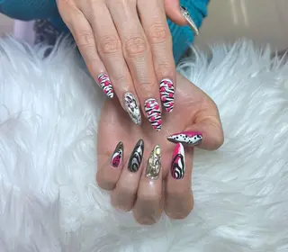 ネイル U nail 🩷新宿店のネイルデザイン