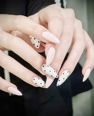 ネイル Lyna Nail のネイルデザイン