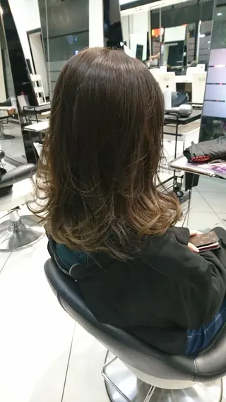 セミロング カラー ジニアル所属・長島 司のヘアスタイル