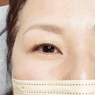 マツエク・マツパ アイブロウ U_la所属・U_la [ウーラ] 片岡の眉毛・アイブロウイメージ