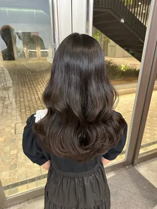 ロング カラー 顔周り似合わせ・巻け るレイヤー水谷航大のヘアスタイル