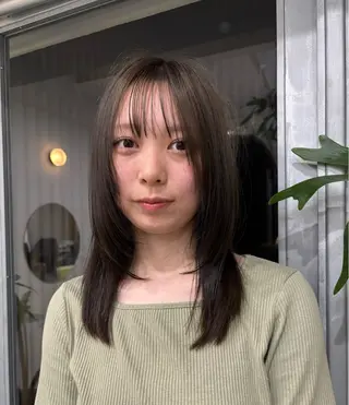 カラー BROUN®所属・透明感/暖色カラー yukinaのヘアスタイル