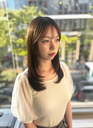 セミロング 女性専用サロン iiro所属・hina/透明感🍒 【元町】のヘアスタイル