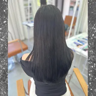 セミロング ☘️透明感オリーブ ナミ☘️のヘアスタイル
