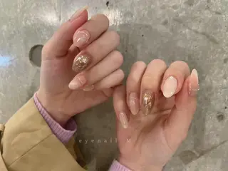 ネイル SHIORI 🤍のネイルデザイン