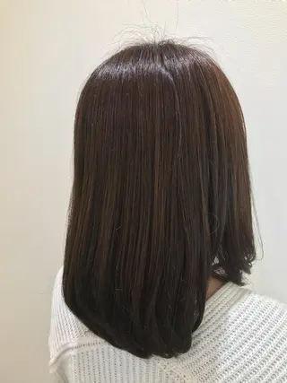 ミディアム カラー 清藤 綾のヘアスタイル