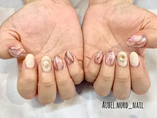 ネイル Aubel.nord_nail所属・Aubel.nord オーベルノールのネイルデザイン