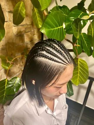 ショート airi🌺アレンジ &コーンロウ✨のヘアスタイル