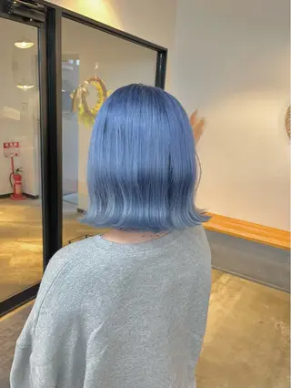 ショート カラー ハイトーンカラ ー/小川のヘアスタイル