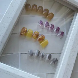 ネイル charme所属・. SHIORIのネイルデザイン