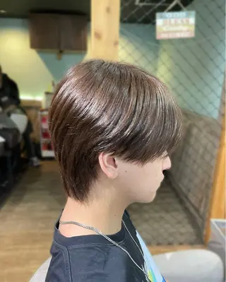 ショート カラー メンズ CORE所属・内山 菜摘のヘアスタイル
