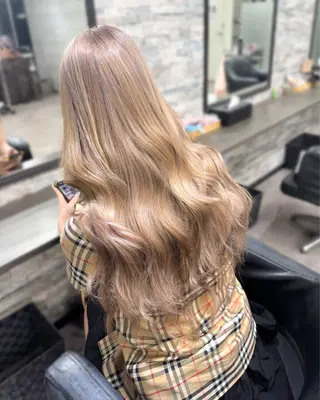 ロング カラー ブリーチエクステ 🎩カズキ🎩のヘアスタイル