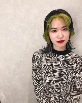 ミディアム カラー 🇰🇷カルマパーマ kaito🇰🇷のヘアスタイル