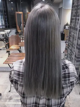 ロング カラー 代表 中島貴志のヘアスタイル