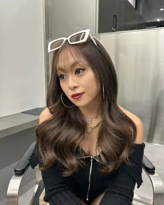 ロング 大人レイヤー/艶髪 🇺🇸TOMONAのヘアスタイル