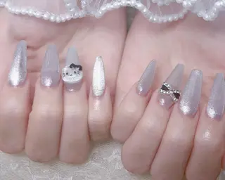 ネイル Rena🎀長さだし 専門🫧のネイルデザイン