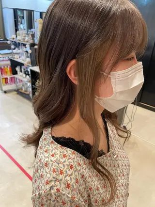 カラー 中尾 唯音名のヘアスタイル