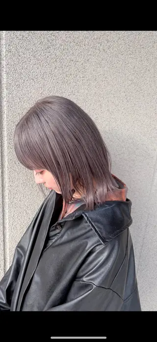 ミディアム 小山 莉沙のヘアスタイル