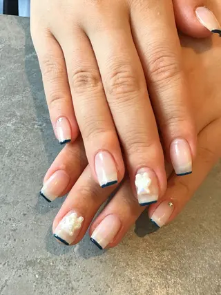ネイル Nest 岩崎のネイルデザイン