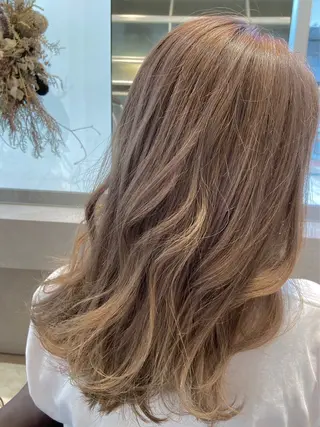 ミディアム カラー ☆Lolonois 森ノ宮《KOKU》☆のヘアスタイル