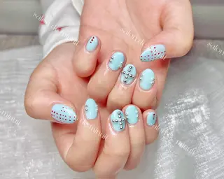 ネイル Salon de Minuit🦩のネイルデザイン