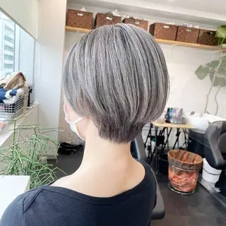 ショート カラー JIL BLAN 京都所属・RU RIのヘアスタイル