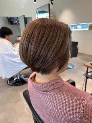 ショート 滑川 吏音のヘアスタイル