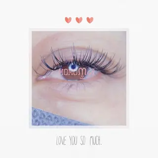 マツエク・マツパ モテデザインのプロ モモ🍑のマツエク・マツパデザイン