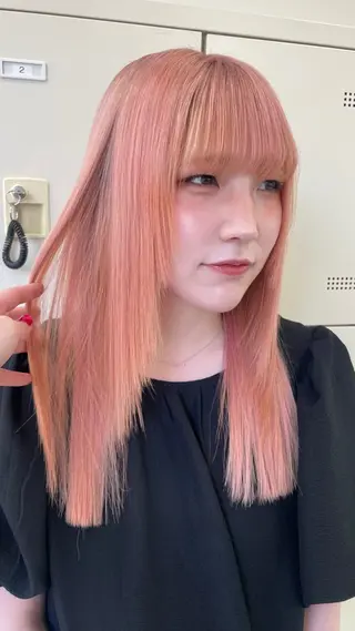 カラー Mayu/ブリーチ/ 抜け感hairのヘアスタイル