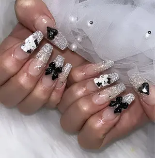 ネイル 高草木 桃香のネイルデザイン