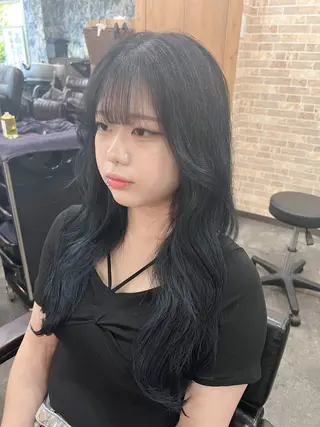 セミロング カラー 上質髪🪐 AIRI🪷‧₊˚のヘアスタイル