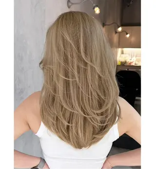 ロング カラー ITbyALBUM 八王子店のヘアスタイル