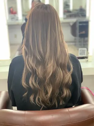 ミディアム カラー 🐥こ ま🐥のヘアスタイル