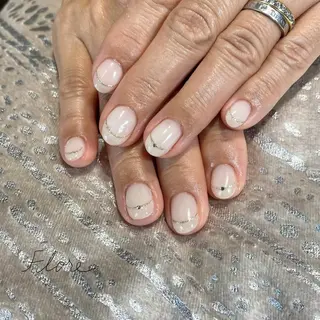 ネイル Flore (フロール)の眉毛・アイブロウイメージ