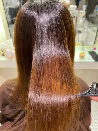 ミディアム 圧倒的美髪ストレート ツダケイタロウのヘアスタイル