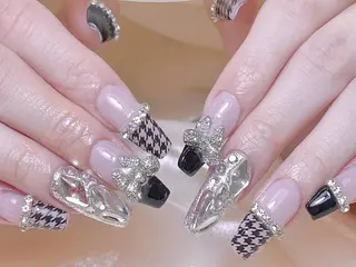 ネイル 🦋y y Nail 🤍のネイルデザイン