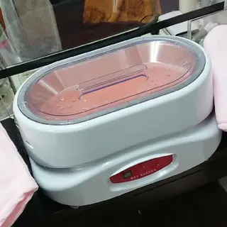 ネイル fujinail(バーバーフジノ)所属・藤野 智美のネイルデザイン