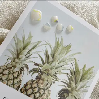 ネイル Trinity ネイリストスタッフのネイルデザイン