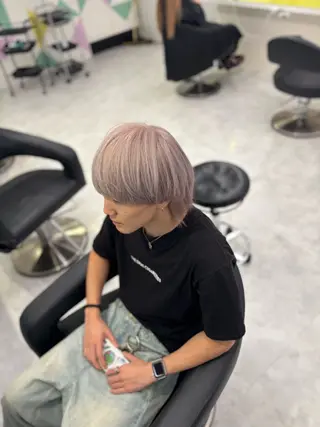 カラー メンズ 大人っぽベージュ🤍 当日予約◎ヒロトのヘアスタイル