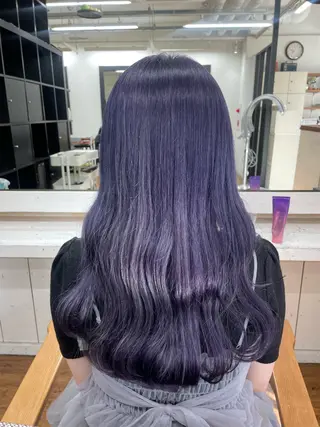 ロング カラー 青木 優歩のヘアスタイル