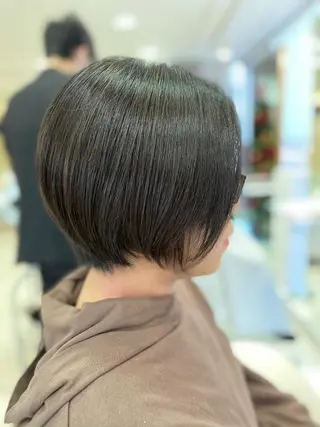 ショート チーフデザイナー 西川凌史のヘアスタイル