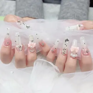 ネイル m  nail 新石切のネイルデザイン