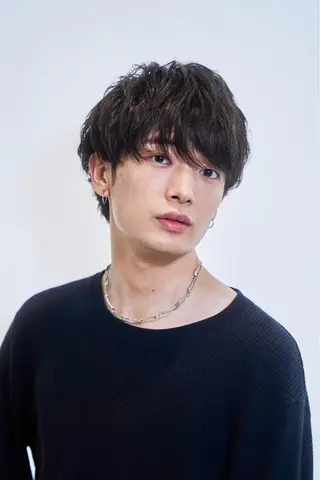 ヘアアレンジ メンズ 柔らかカラー/ レイヤーYUTO🧋のヘアスタイル