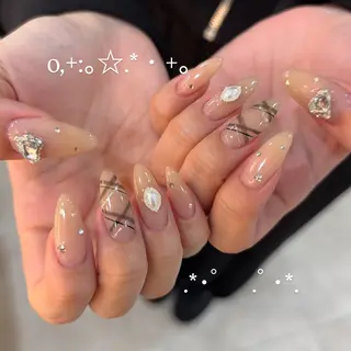 ネイル 栗田 ゆう子のネイルデザイン