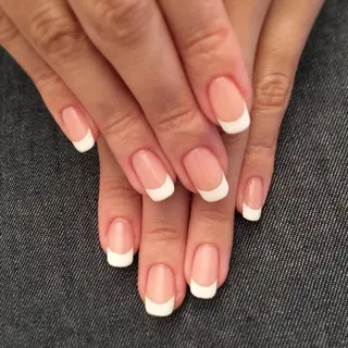 ネイル 髙城 亜紀のネイルデザイン