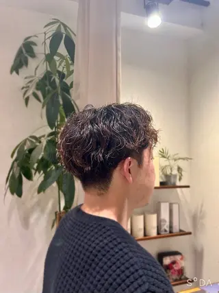 パーマ メンズ 保坂 駿太郎のヘアスタイル