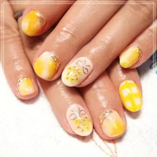 ネイル 山田 麻衣のネイルデザイン