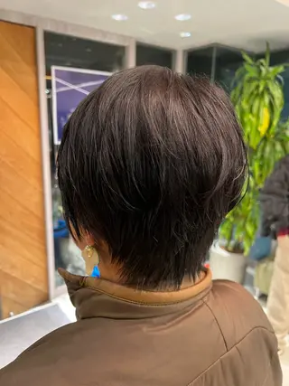 ショート 村中 逸紀のヘアスタイル
