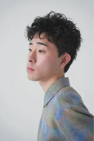 パーマ メンズ 心斎橋バレイヤージュ 小林勝貴のヘアスタイル